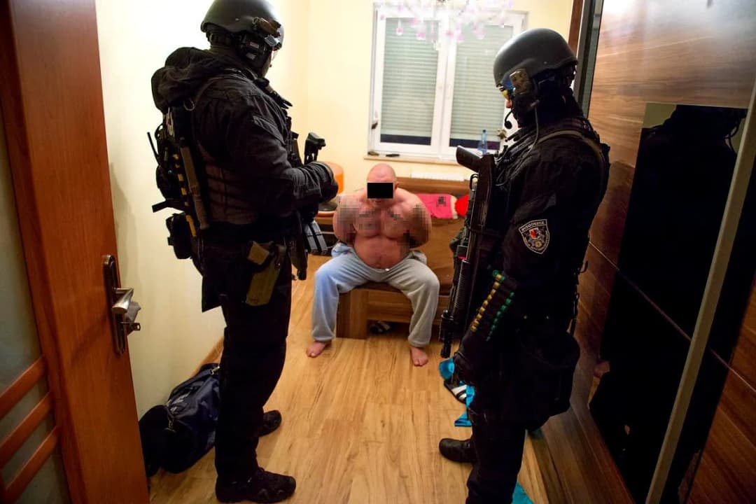 Jak pozbyć się agencji towarzyskiej w bloku i odzyskać spokój