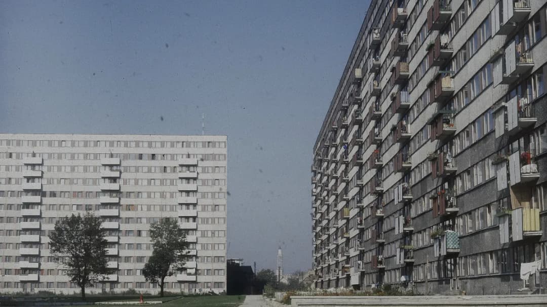 Z czego budowano bloki – sekrety technologii z lat 60. w Polsce