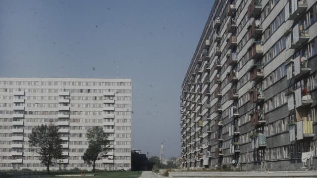 Z czego budowano bloki – sekrety technologii z lat 60. w Polsce