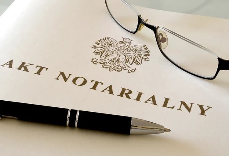 Kto płaci za notariusza przy wynajmie mieszkania? Sprawdź, by uniknąć kosztów