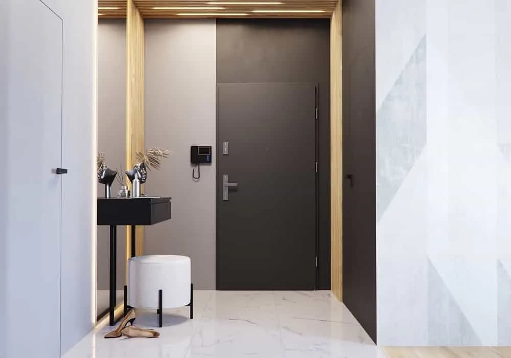 Jak wyciszyć drzwi wejściowe w bloku i zredukować hałas skutecznie