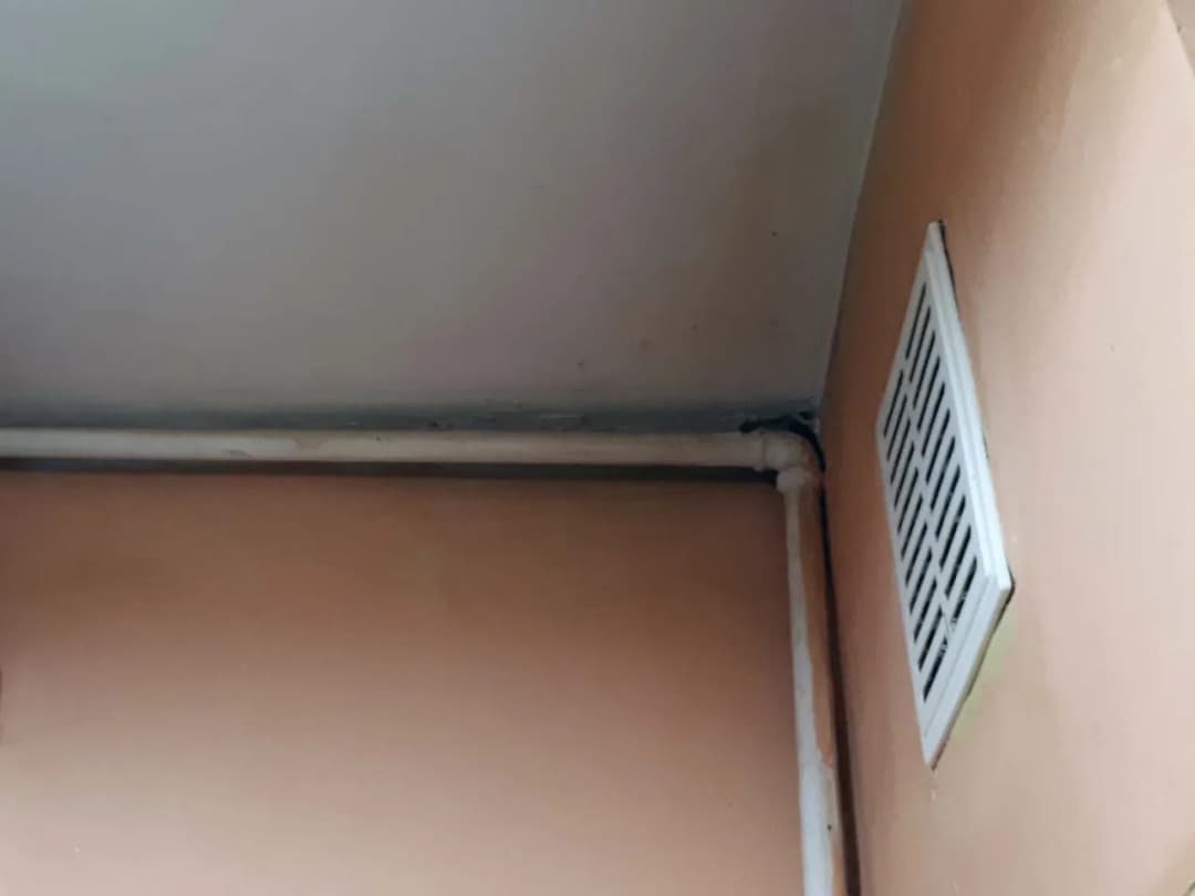 Czy można podłączyć okap do kratki wentylacyjnej w bloku? Sprawdź przepisy