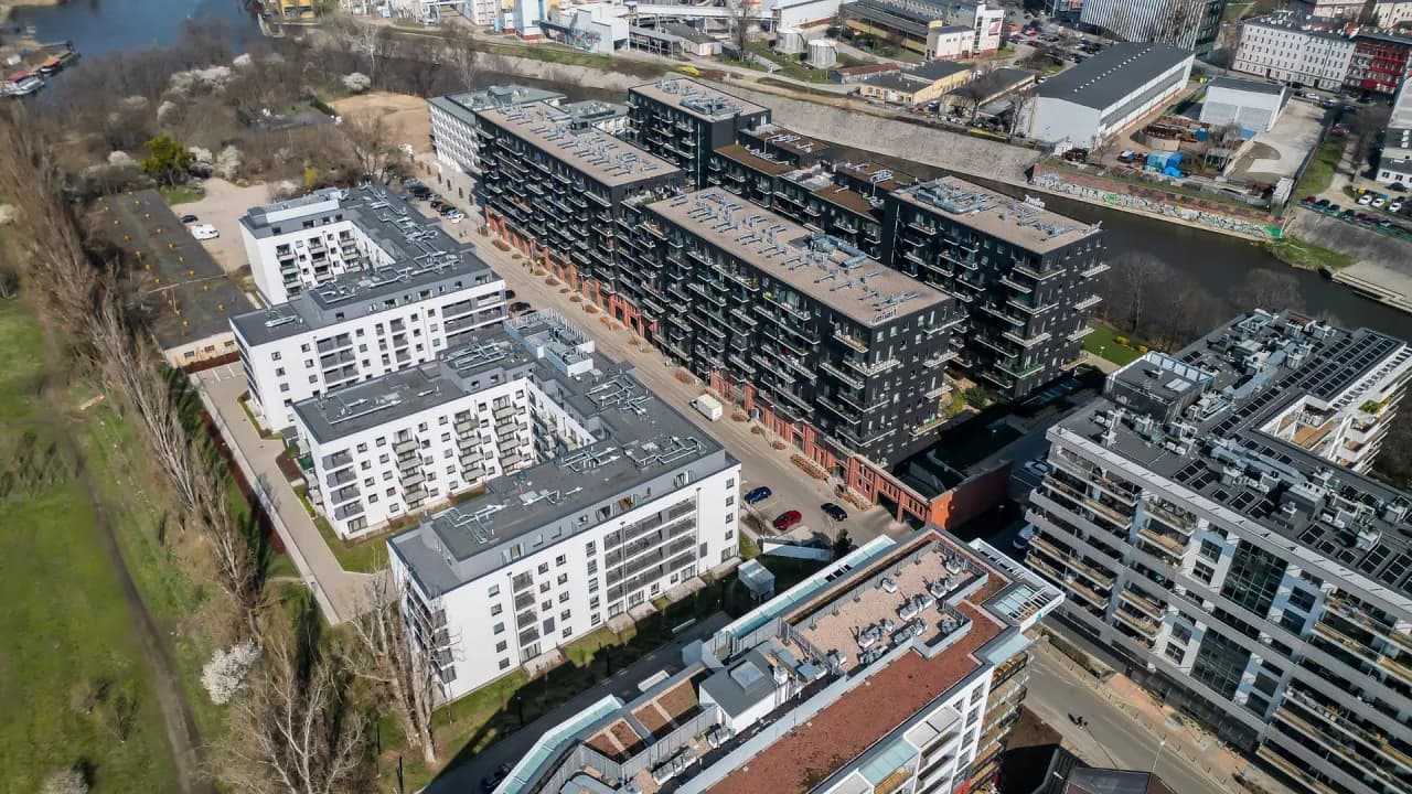 Ile kosztuje wynajem mieszkania 2 pokojowego w różnych miastach?