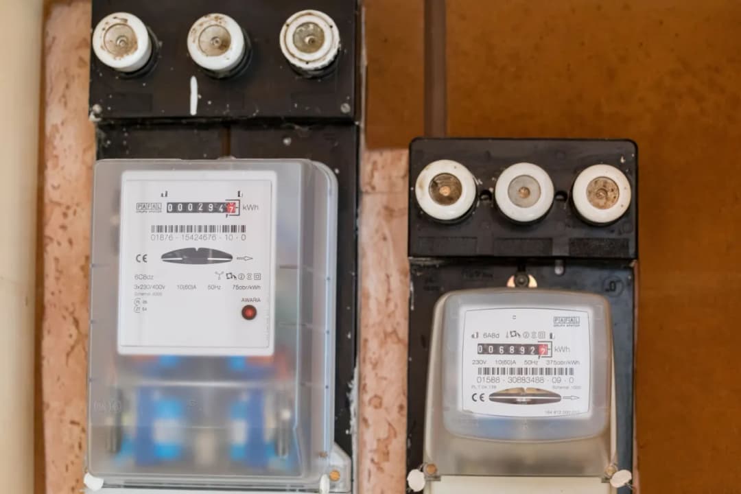 Gdzie jest licznik prądu w bloku? Oto miejsca, które warto sprawdzić