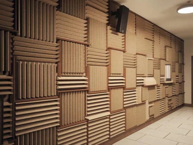 Skuteczne sposoby na wyciszenie mieszkania w bloku i uniknięcie hałasu