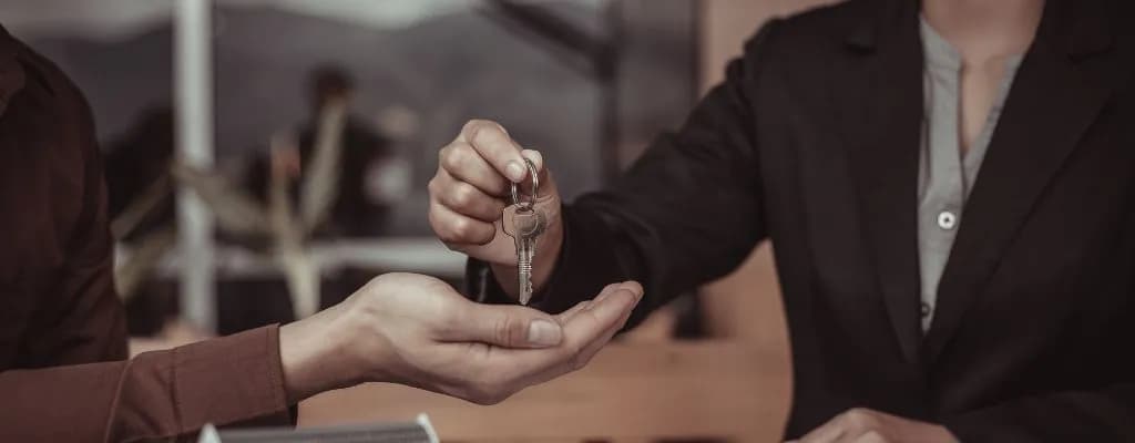 Ile wynosi podatek od wynajmu mieszkania? Uniknij zaskoczeń w 2025 roku